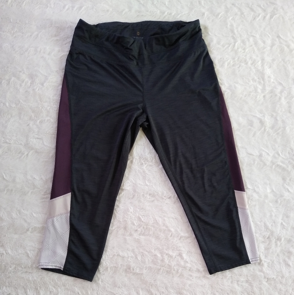 Tangerine Capri Leggings